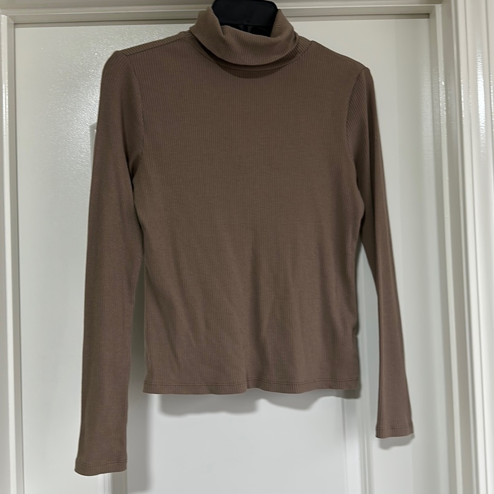 Old Navy Brown Turtleneck Sweater
